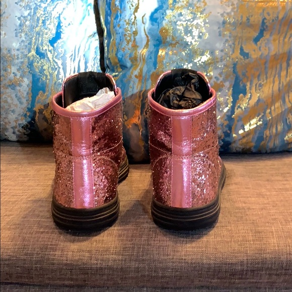 Pink Glitter Gucci Sneakers - Picture 4 of 7
